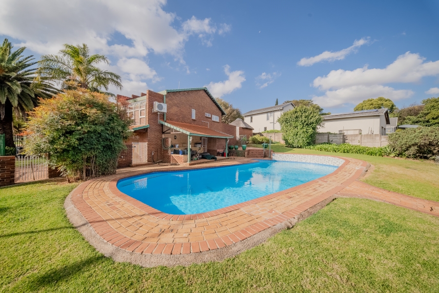 4 Bedroom Property for Sale in Elardus Park Gauteng