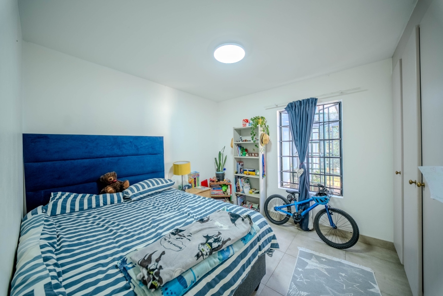 3 Bedroom Property for Sale in Faerie Glen Gauteng