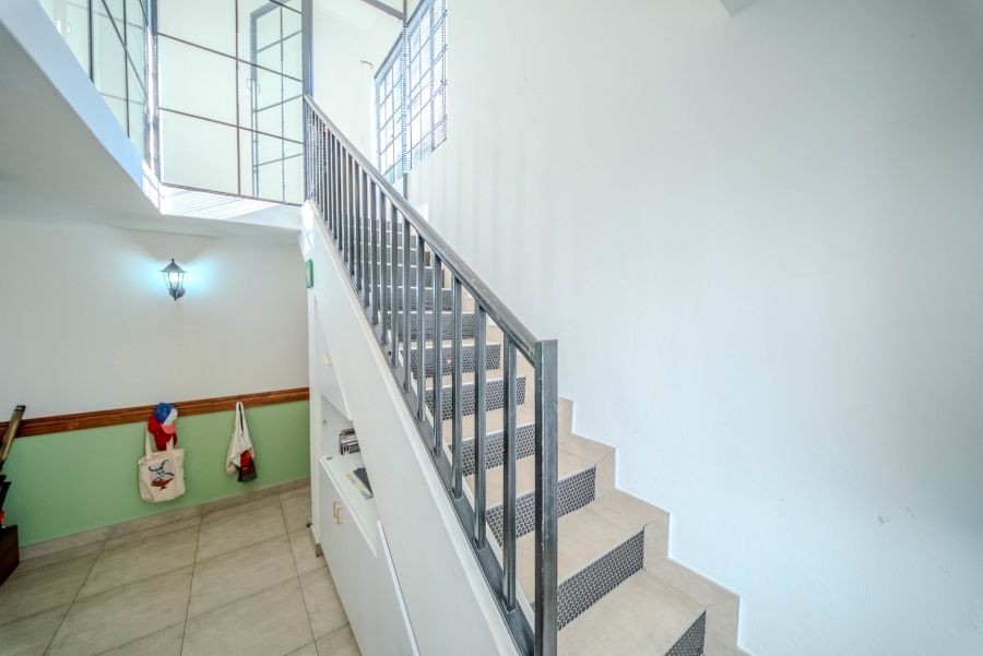 3 Bedroom Property for Sale in Faerie Glen Gauteng