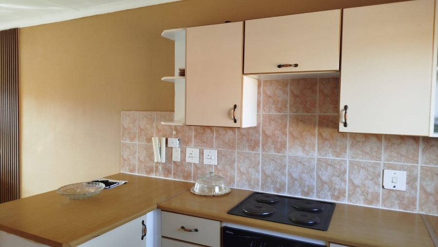 To Let 2 Bedroom Property for Rent in Rietvalleirand Gauteng