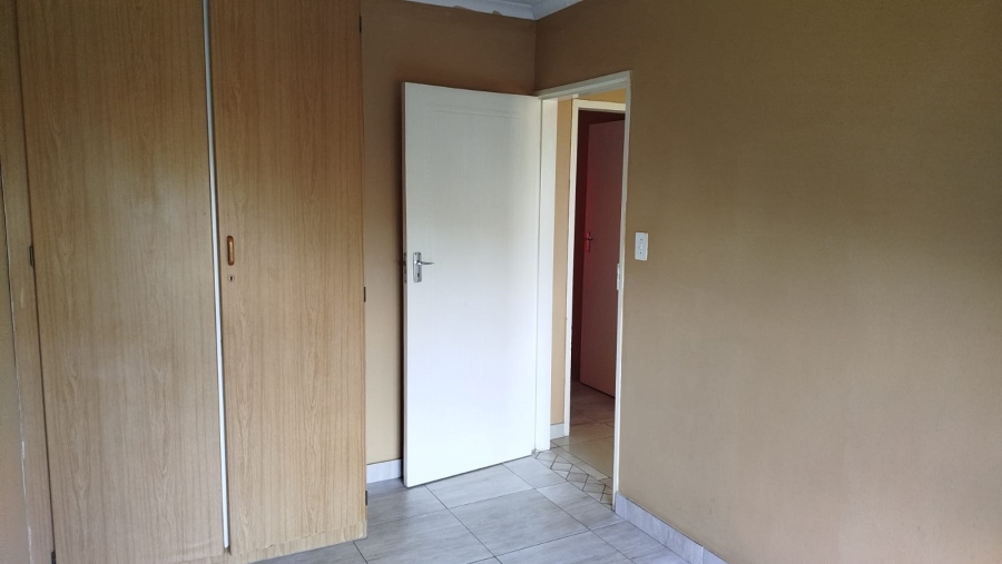 To Let 2 Bedroom Property for Rent in Rietvalleirand Gauteng