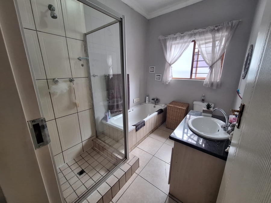 4 Bedroom Property for Sale in Montana Gauteng