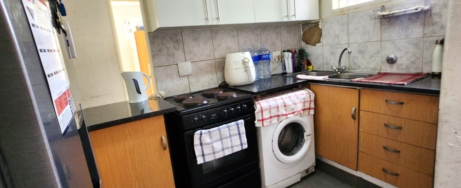3 Bedroom Property for Sale in Mulbarton Gauteng
