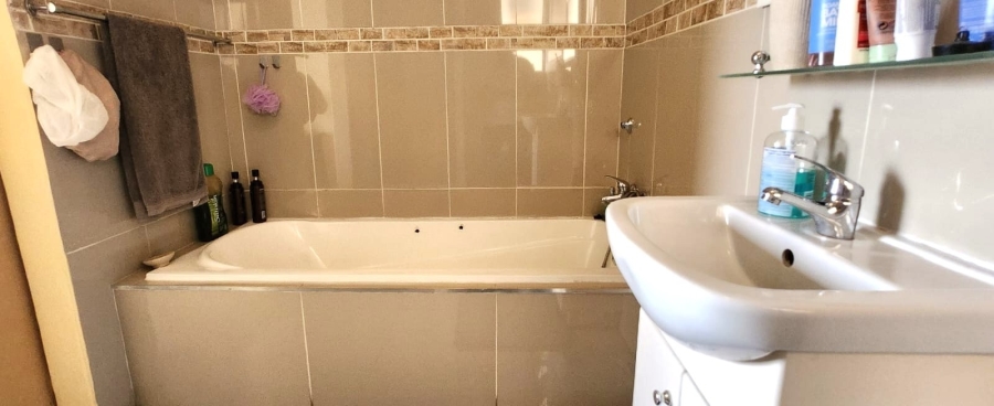 3 Bedroom Property for Sale in Winchester Hills Gauteng