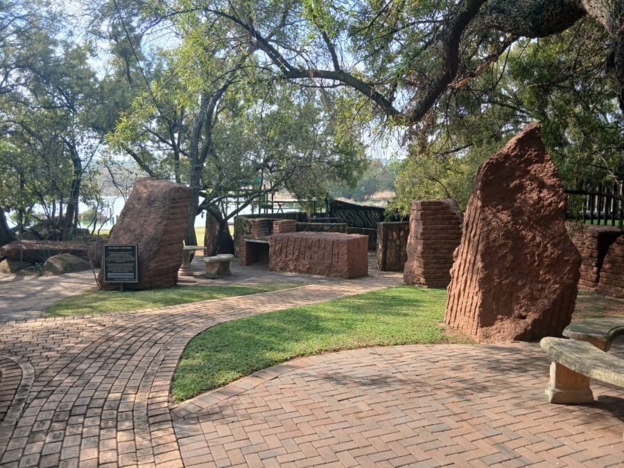 0 Bedroom Property for Sale in Leeuwfontein Gauteng