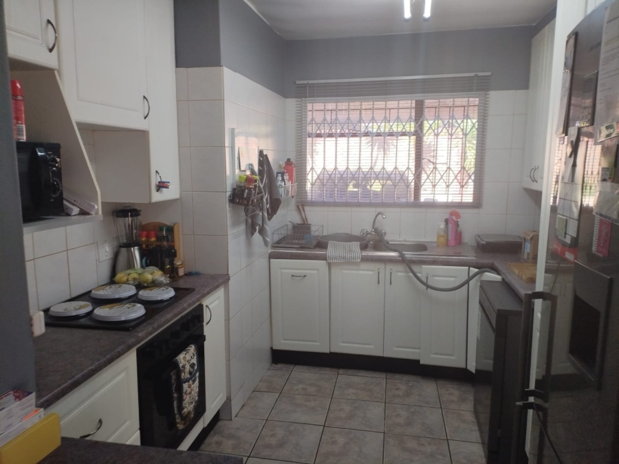 3 Bedroom Property for Sale in Florauna Gauteng