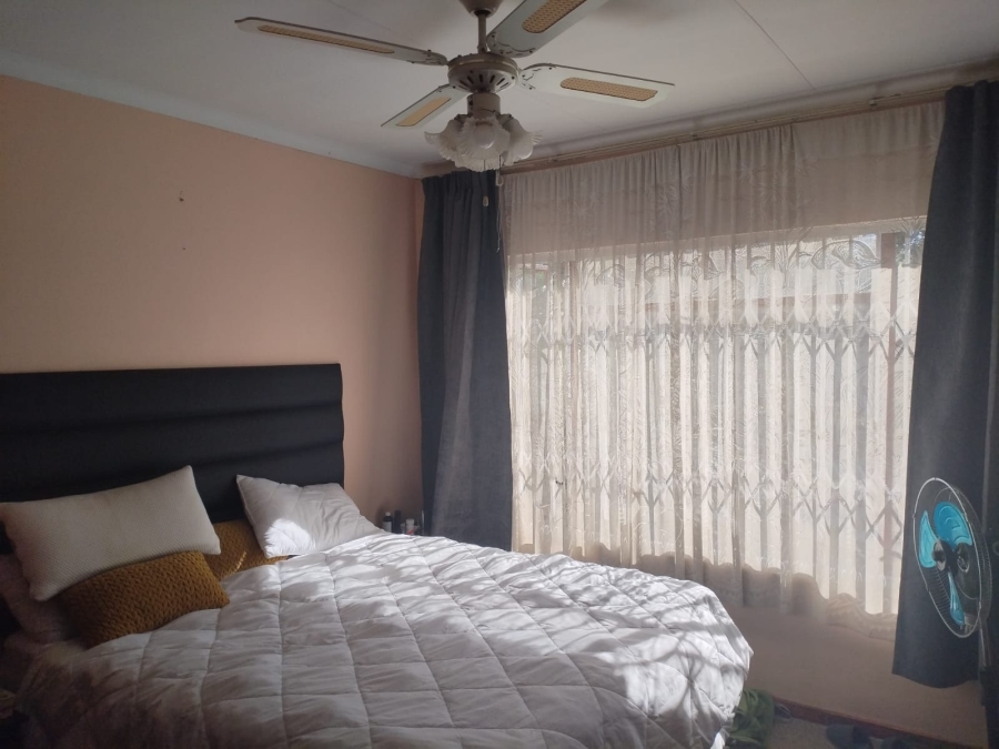 3 Bedroom Property for Sale in Florauna Gauteng