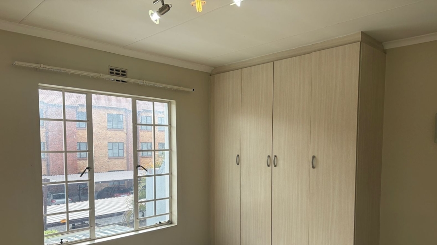 2 Bedroom Property for Sale in Brentwood Park AH Gauteng