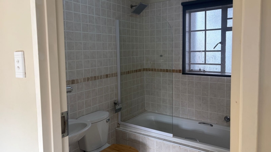 2 Bedroom Property for Sale in Brentwood Park AH Gauteng