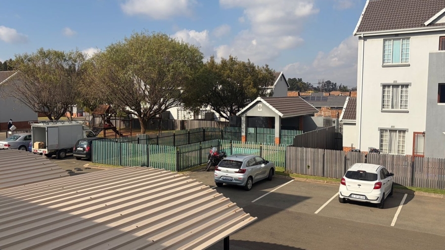 2 Bedroom Property for Sale in Brentwood Park AH Gauteng