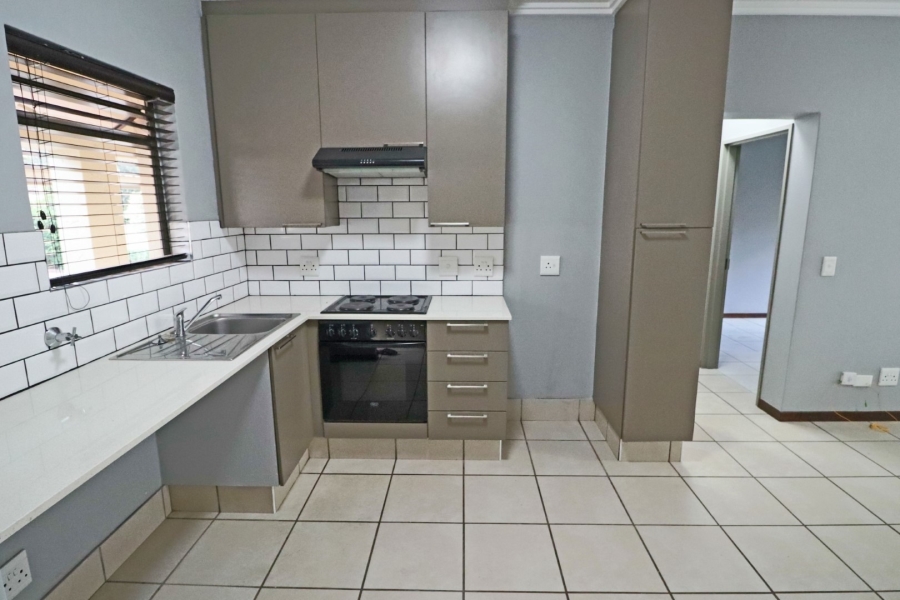 To Let 1 Bedroom Property for Rent in Bryanston Gauteng
