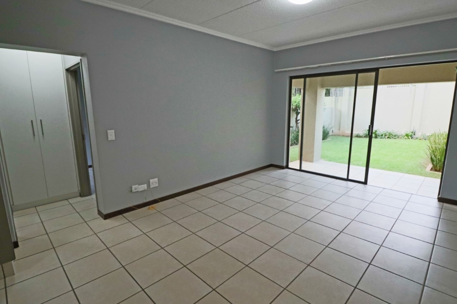 To Let 1 Bedroom Property for Rent in Bryanston Gauteng
