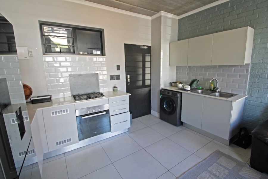 1 Bedroom Property for Sale in Ferndale Gauteng