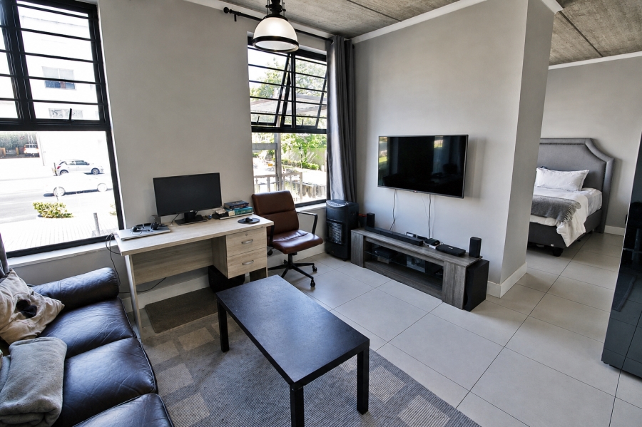 1 Bedroom Property for Sale in Ferndale Gauteng