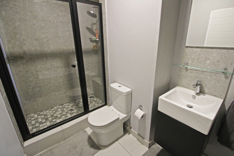 1 Bedroom Property for Sale in Ferndale Gauteng