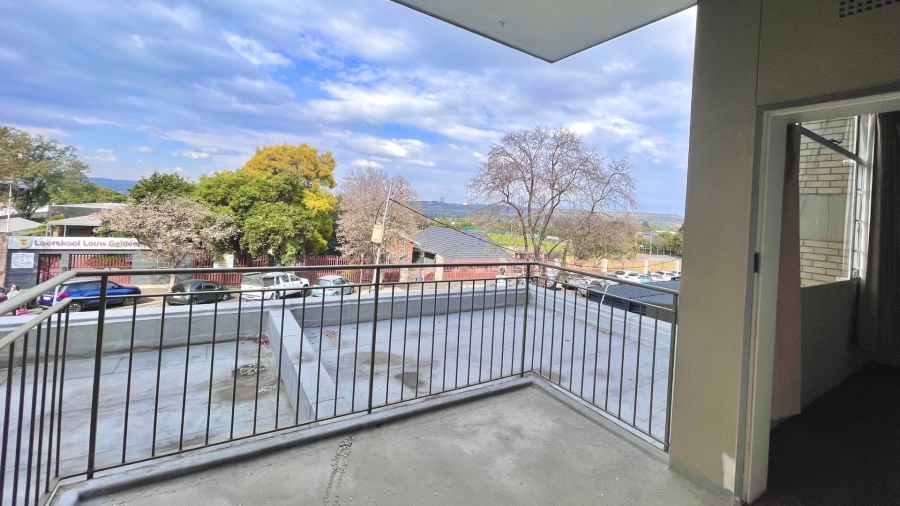 2 Bedroom Property for Sale in Linden Gauteng