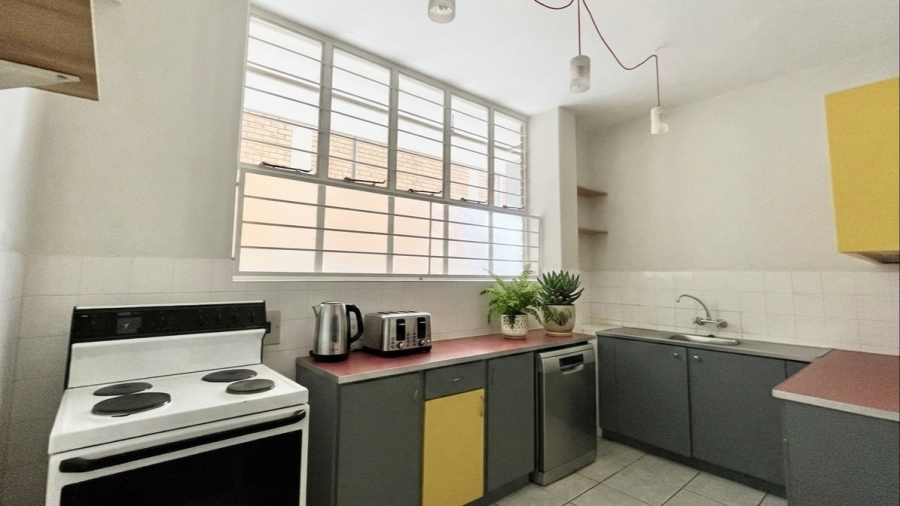 2 Bedroom Property for Sale in Linden Gauteng