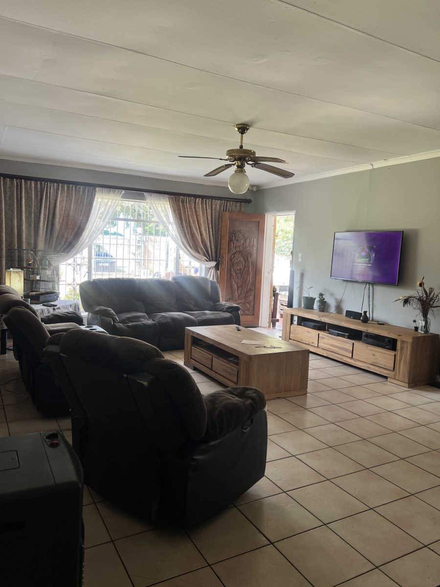To Let 3 Bedroom Property for Rent in Witpoortjie Gauteng