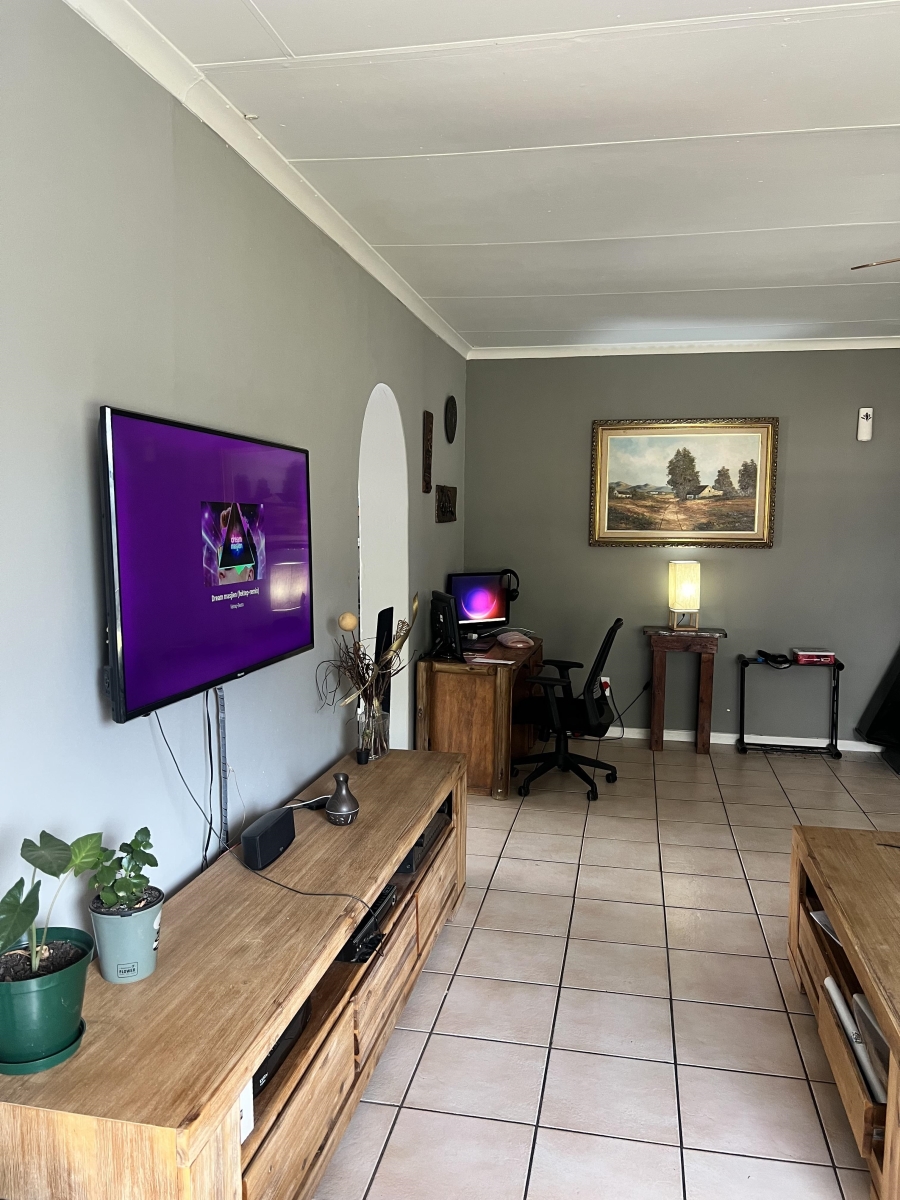 To Let 3 Bedroom Property for Rent in Witpoortjie Gauteng