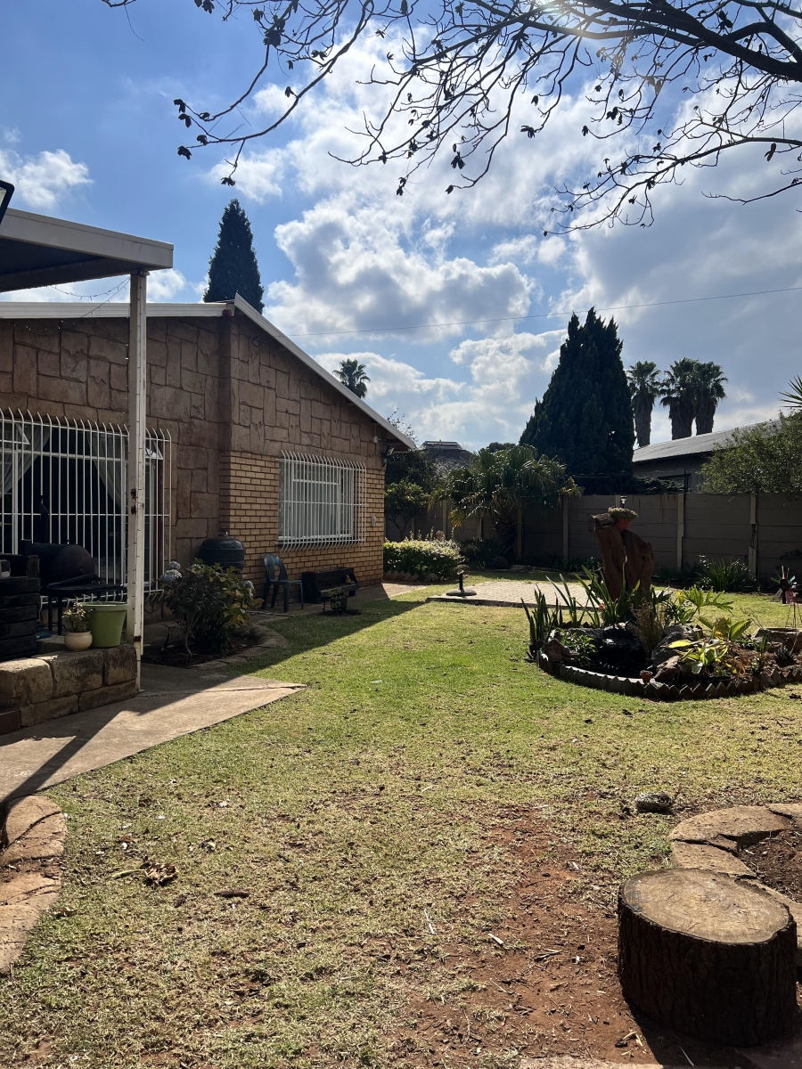 To Let 3 Bedroom Property for Rent in Witpoortjie Gauteng