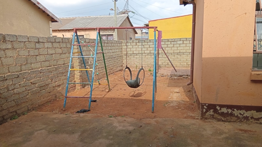 To Let 3 Bedroom Property for Rent in Olievenhoutbosch Gauteng