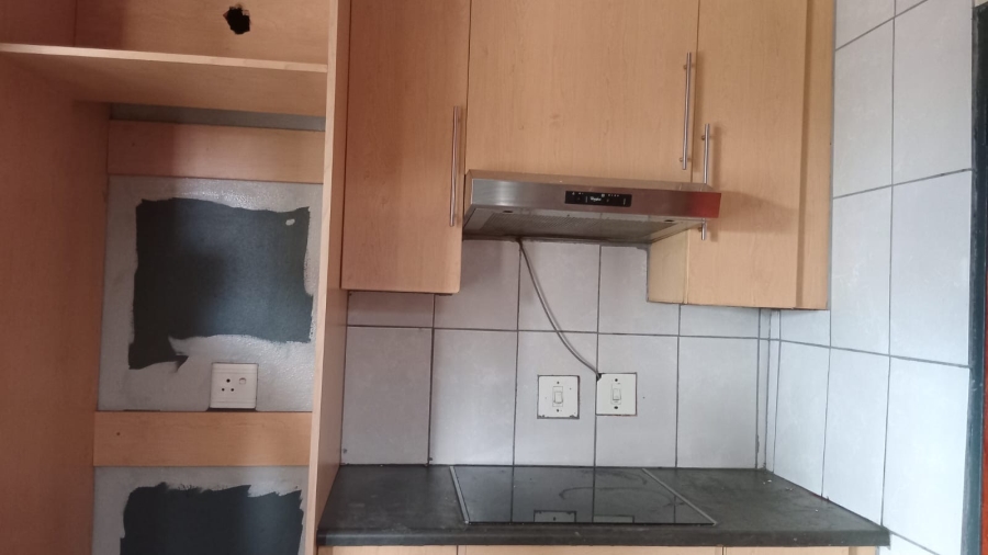 To Let 3 Bedroom Property for Rent in Olievenhoutbosch Gauteng