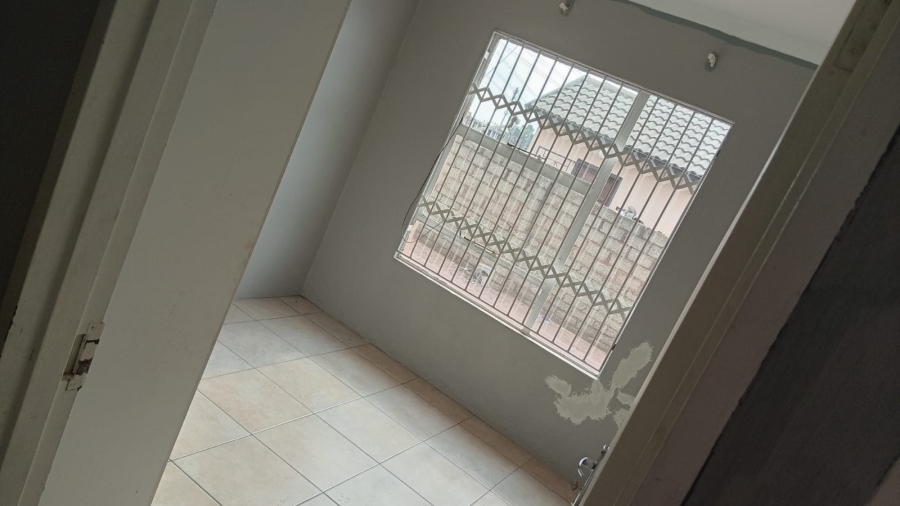 To Let 3 Bedroom Property for Rent in Olievenhoutbosch Gauteng