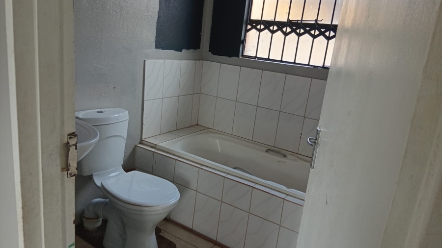 To Let 3 Bedroom Property for Rent in Olievenhoutbosch Gauteng