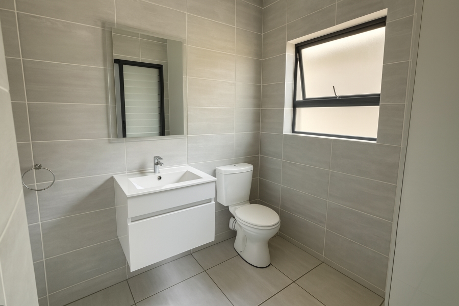 To Let 1 Bedroom Property for Rent in Waterfall Gauteng