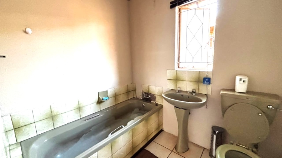 3 Bedroom Property for Sale in Vosloorus Ext 2 Gauteng