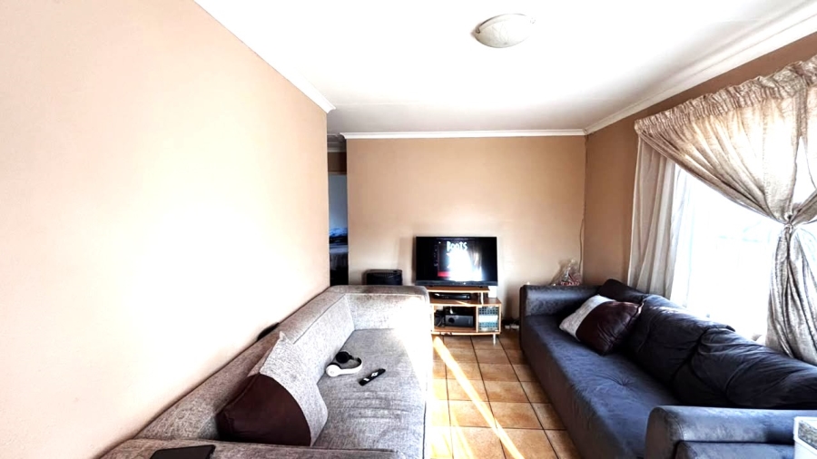 3 Bedroom Property for Sale in Vosloorus Ext 2 Gauteng