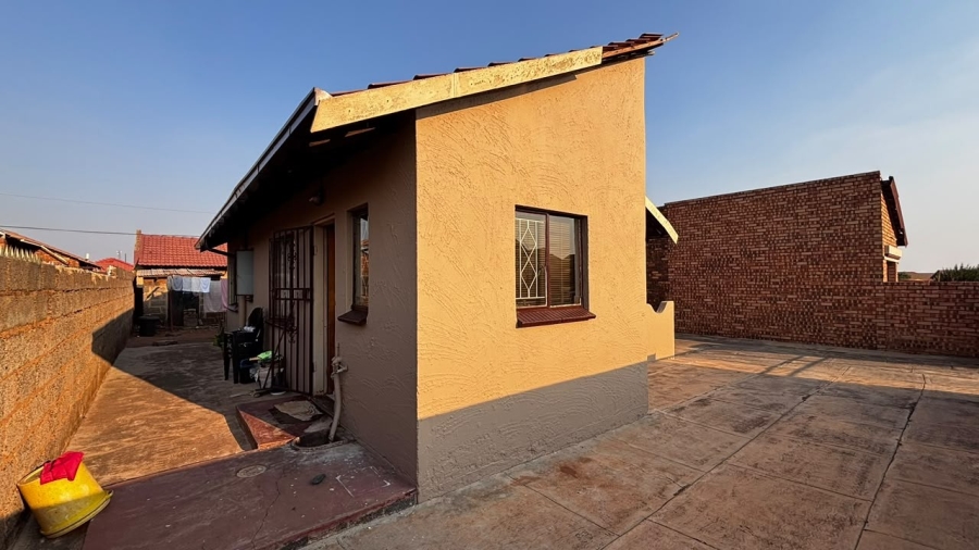 3 Bedroom Property for Sale in Vosloorus Ext 2 Gauteng