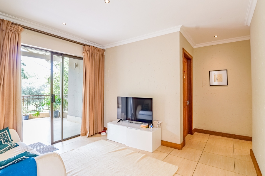 To Let 5 Bedroom Property for Rent in Silver Lakes Golf Estate Gauteng