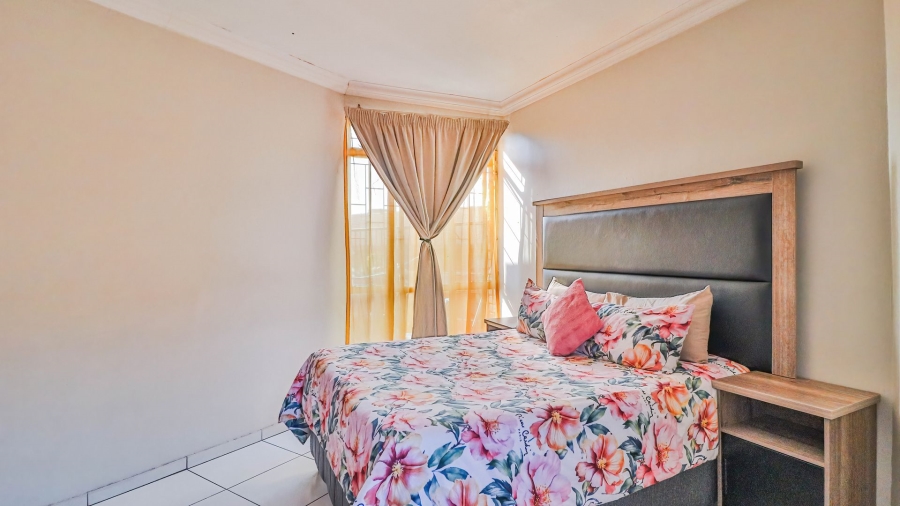 2 Bedroom Property for Sale in Pretoria Gardens Gauteng