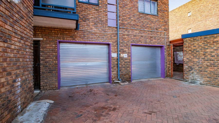 2 Bedroom Property for Sale in Pretoria Gardens Gauteng