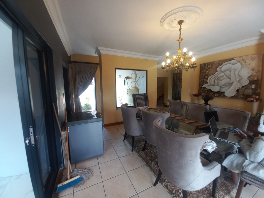 4 Bedroom Property for Sale in Olivedale Gauteng