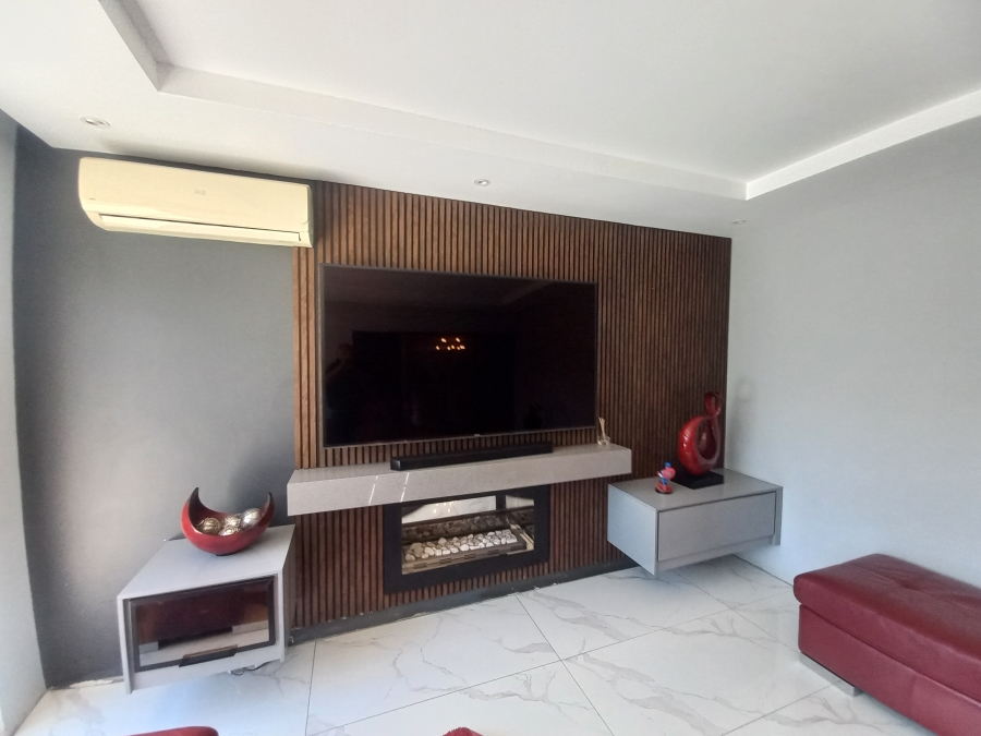 4 Bedroom Property for Sale in Olivedale Gauteng