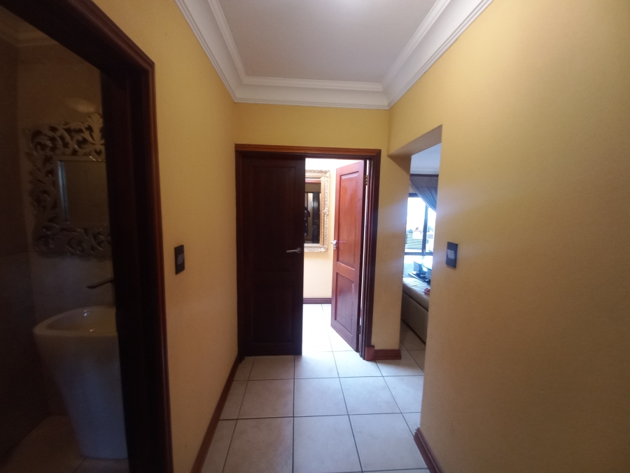 4 Bedroom Property for Sale in Olivedale Gauteng