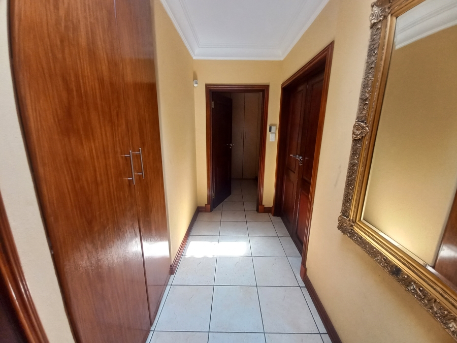 4 Bedroom Property for Sale in Olivedale Gauteng