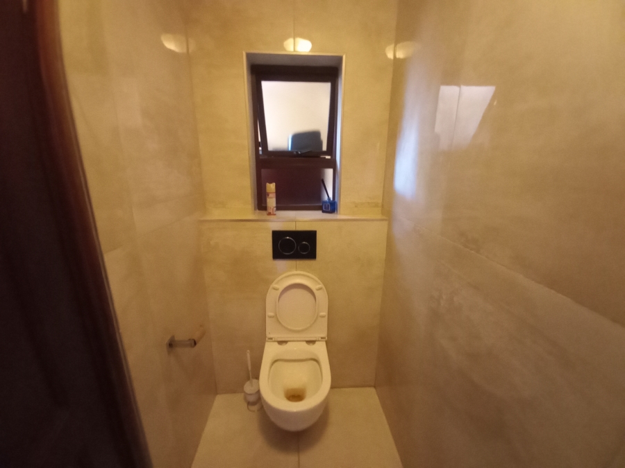 4 Bedroom Property for Sale in Olivedale Gauteng