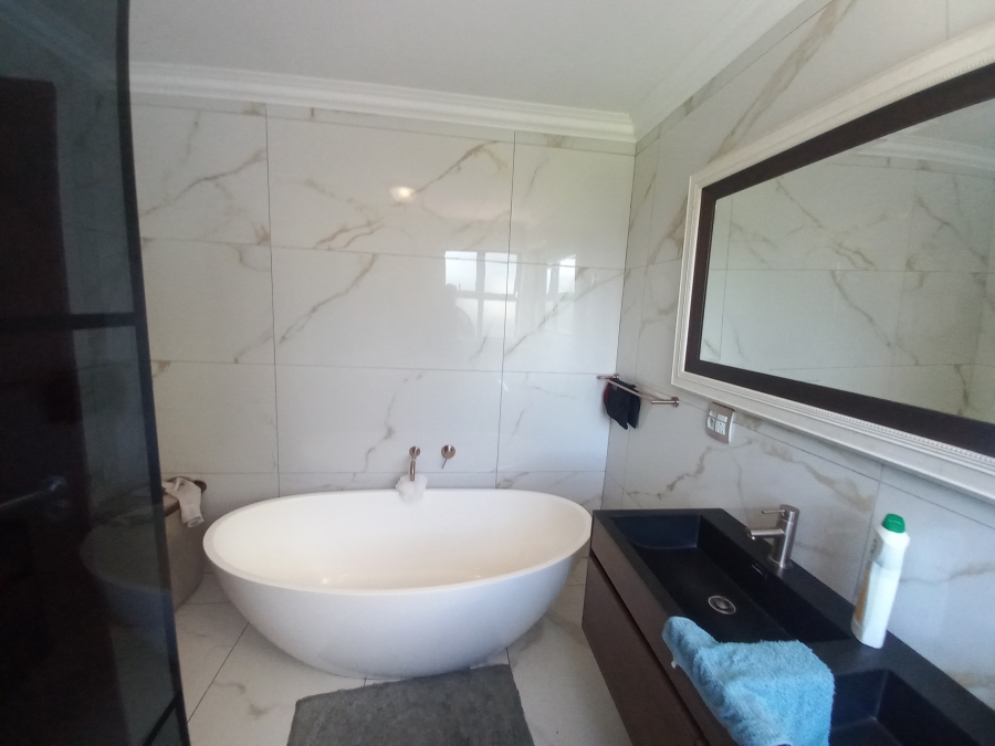 4 Bedroom Property for Sale in Olivedale Gauteng
