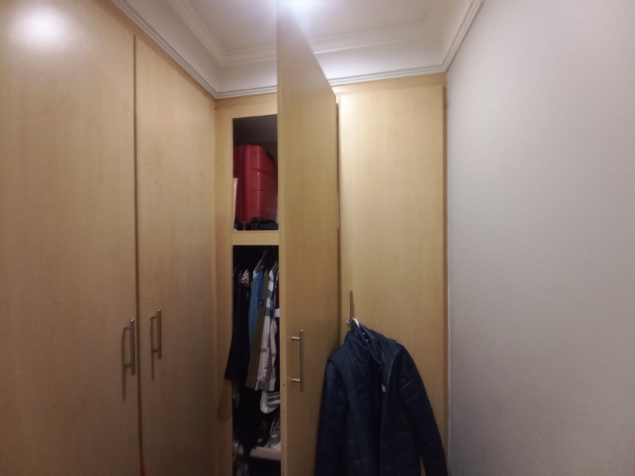4 Bedroom Property for Sale in Olivedale Gauteng