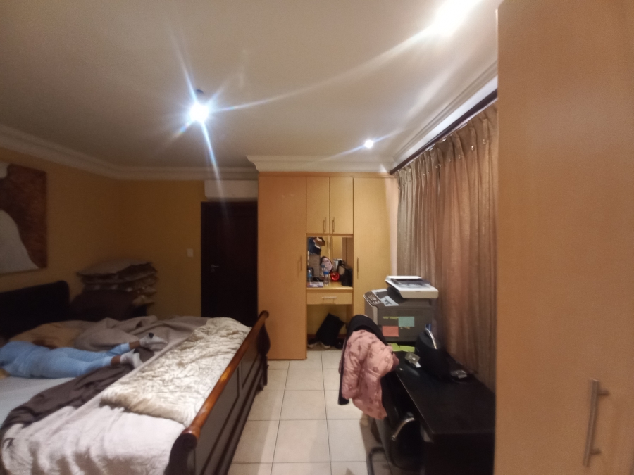 4 Bedroom Property for Sale in Olivedale Gauteng