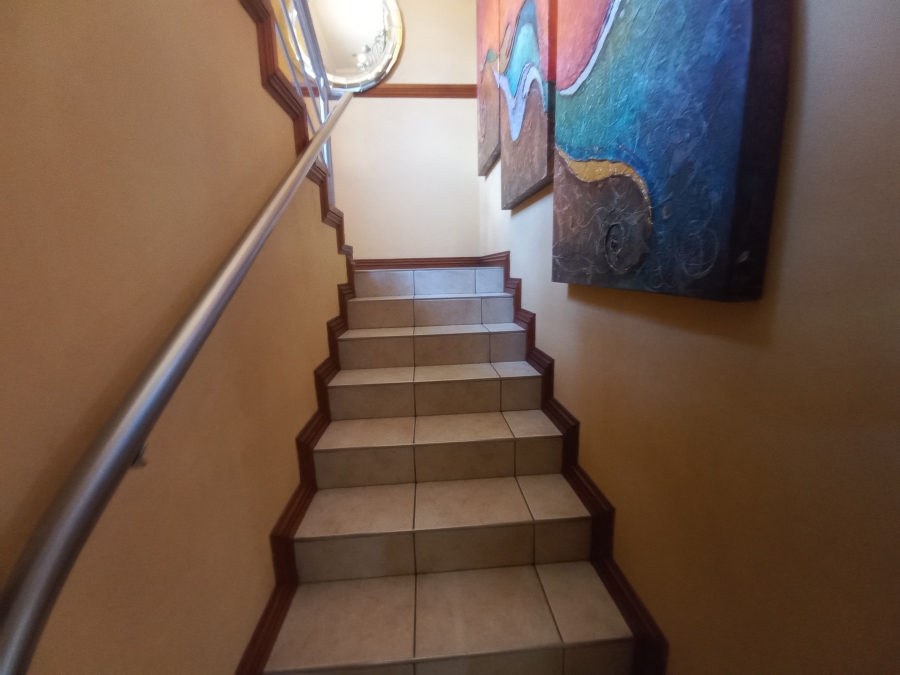 4 Bedroom Property for Sale in Olivedale Gauteng