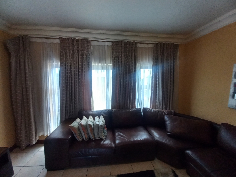 4 Bedroom Property for Sale in Olivedale Gauteng