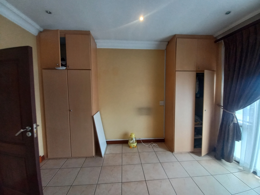 4 Bedroom Property for Sale in Olivedale Gauteng