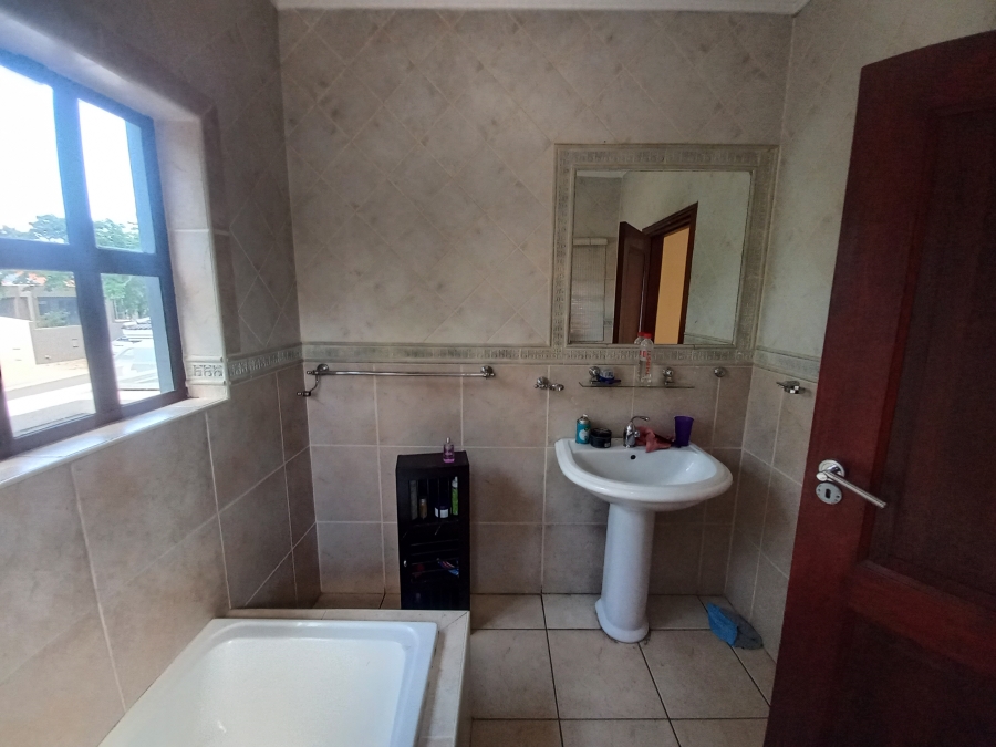 4 Bedroom Property for Sale in Olivedale Gauteng