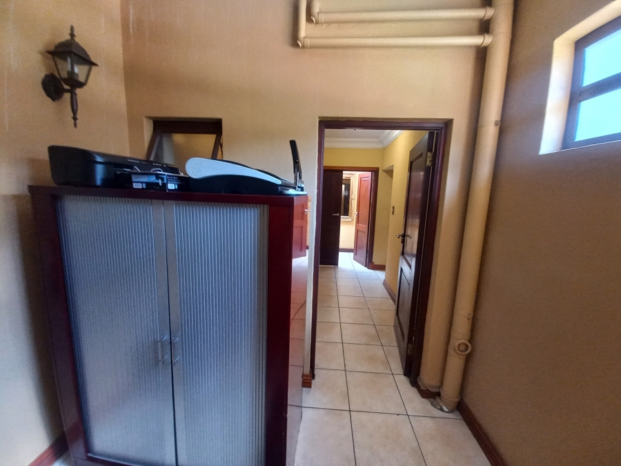 4 Bedroom Property for Sale in Olivedale Gauteng