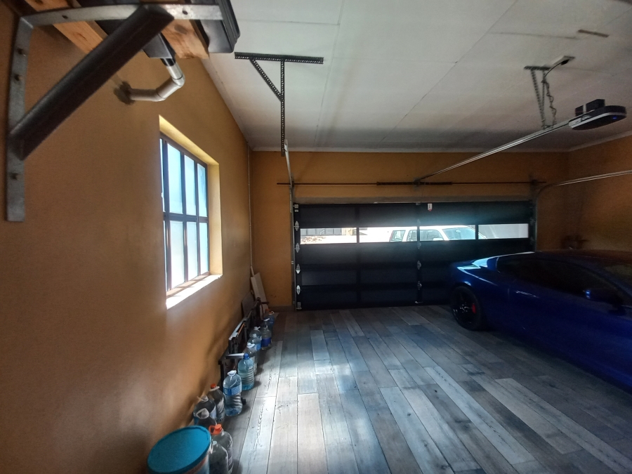 4 Bedroom Property for Sale in Olivedale Gauteng