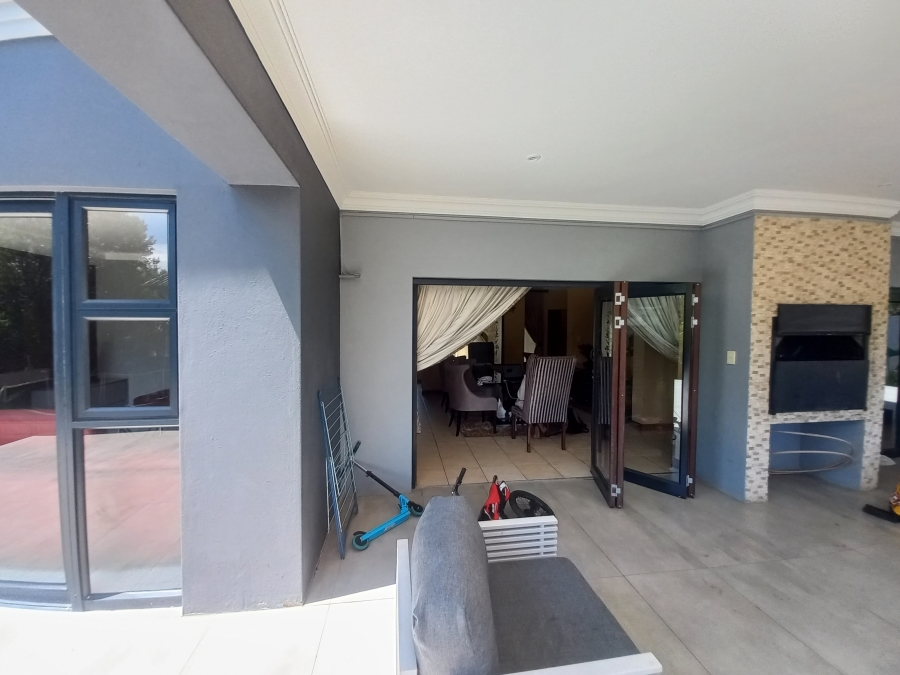 4 Bedroom Property for Sale in Olivedale Gauteng